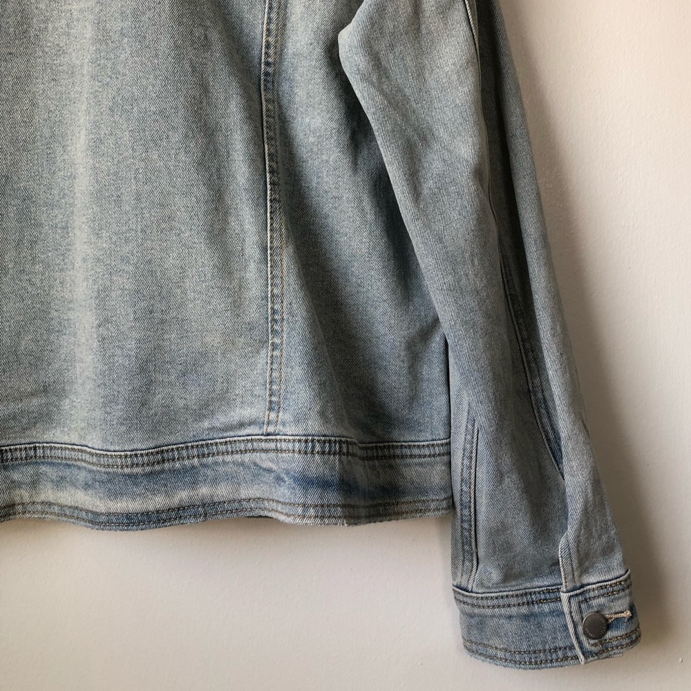 Universal Thread Denim Jacket - Picture 10 of 12